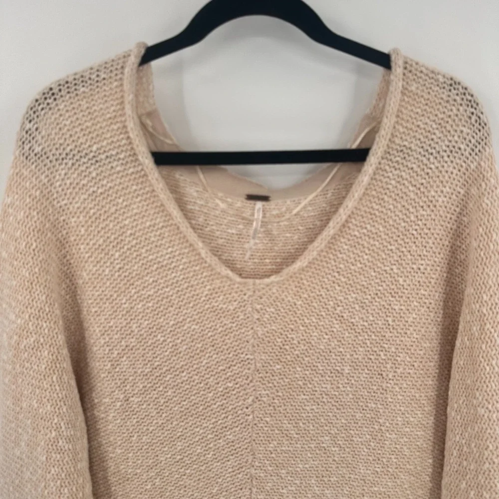 Free People Beige Marled Oversized V-Neck Chunky Knit Sweater Small Slouchy Boho